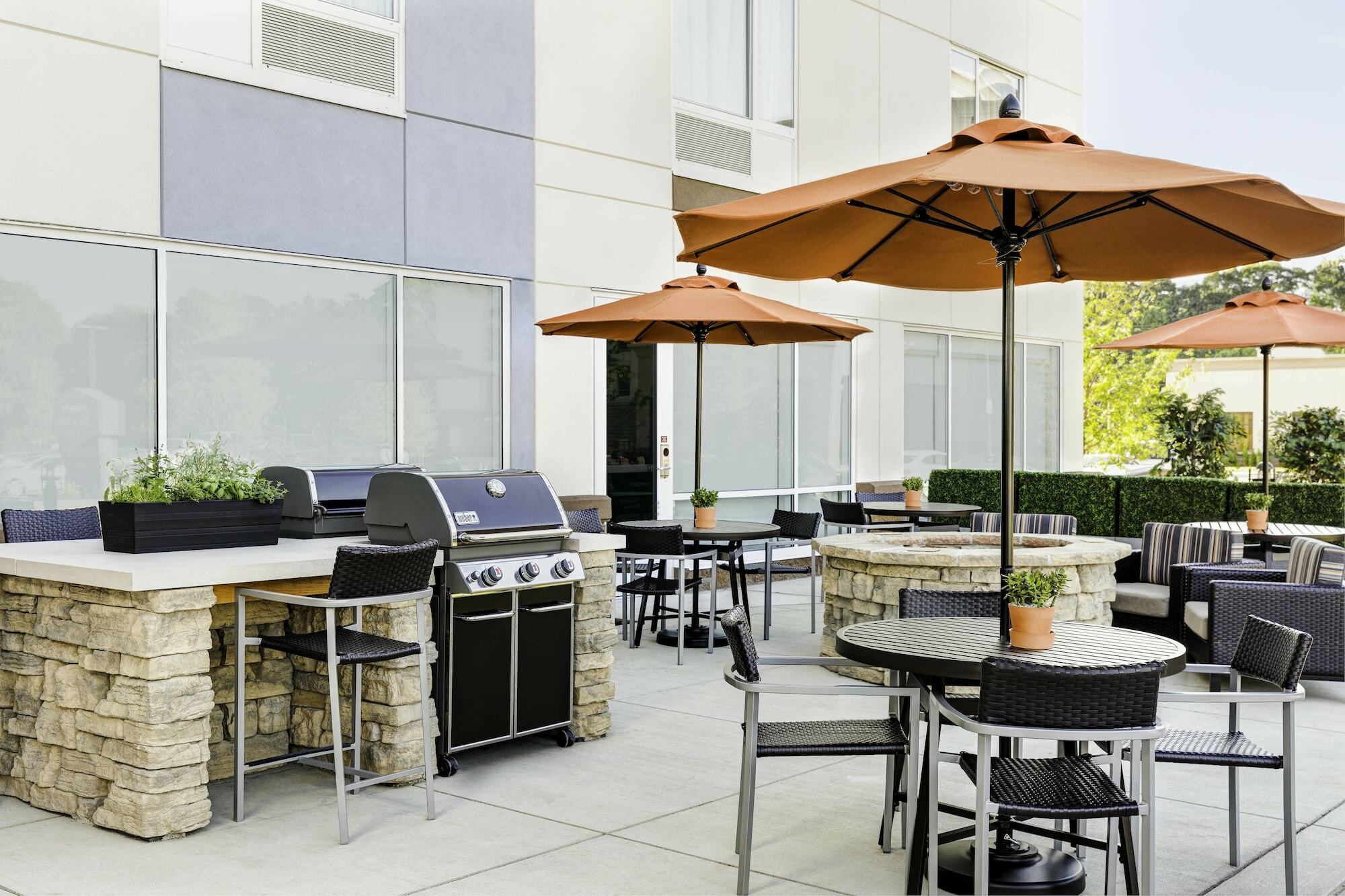 Towneplace Suites Lake Charles Bagian luar foto